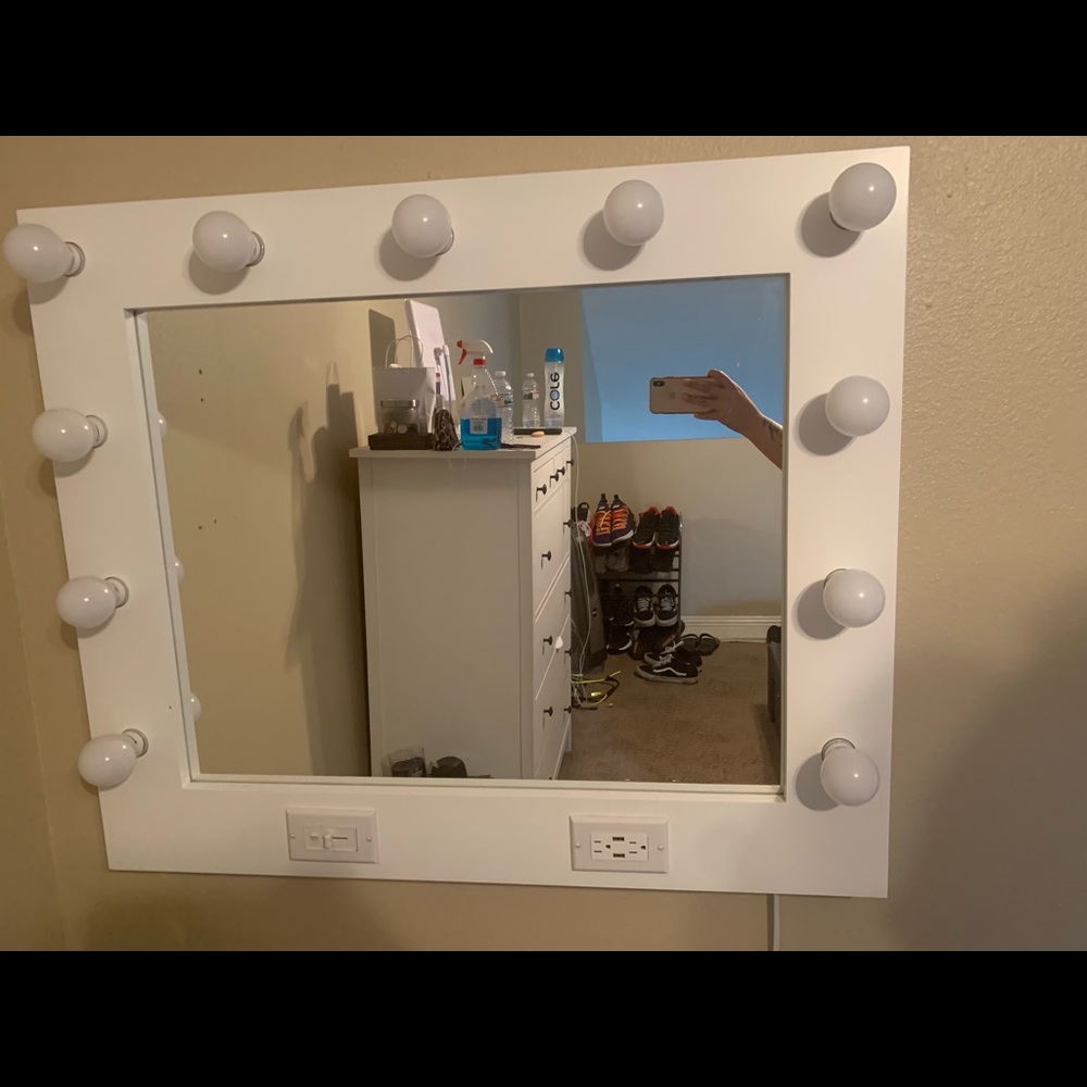 Vanity mirror - Picture 2 of 4